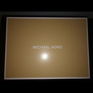 Micheal Kors Susan Flex Pump😍🍉